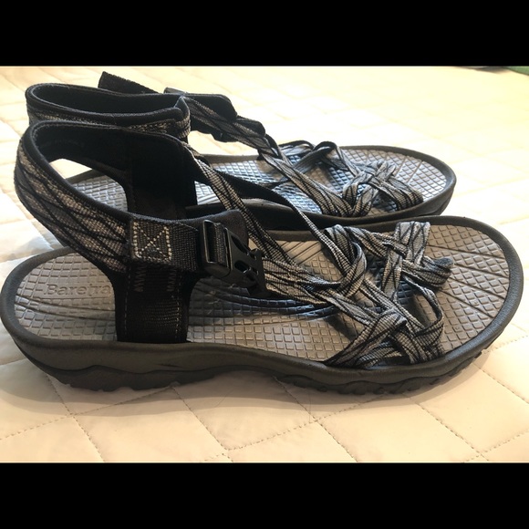 Women’s BareTraps Sandals Size 8.5 - Picture 2 of 3